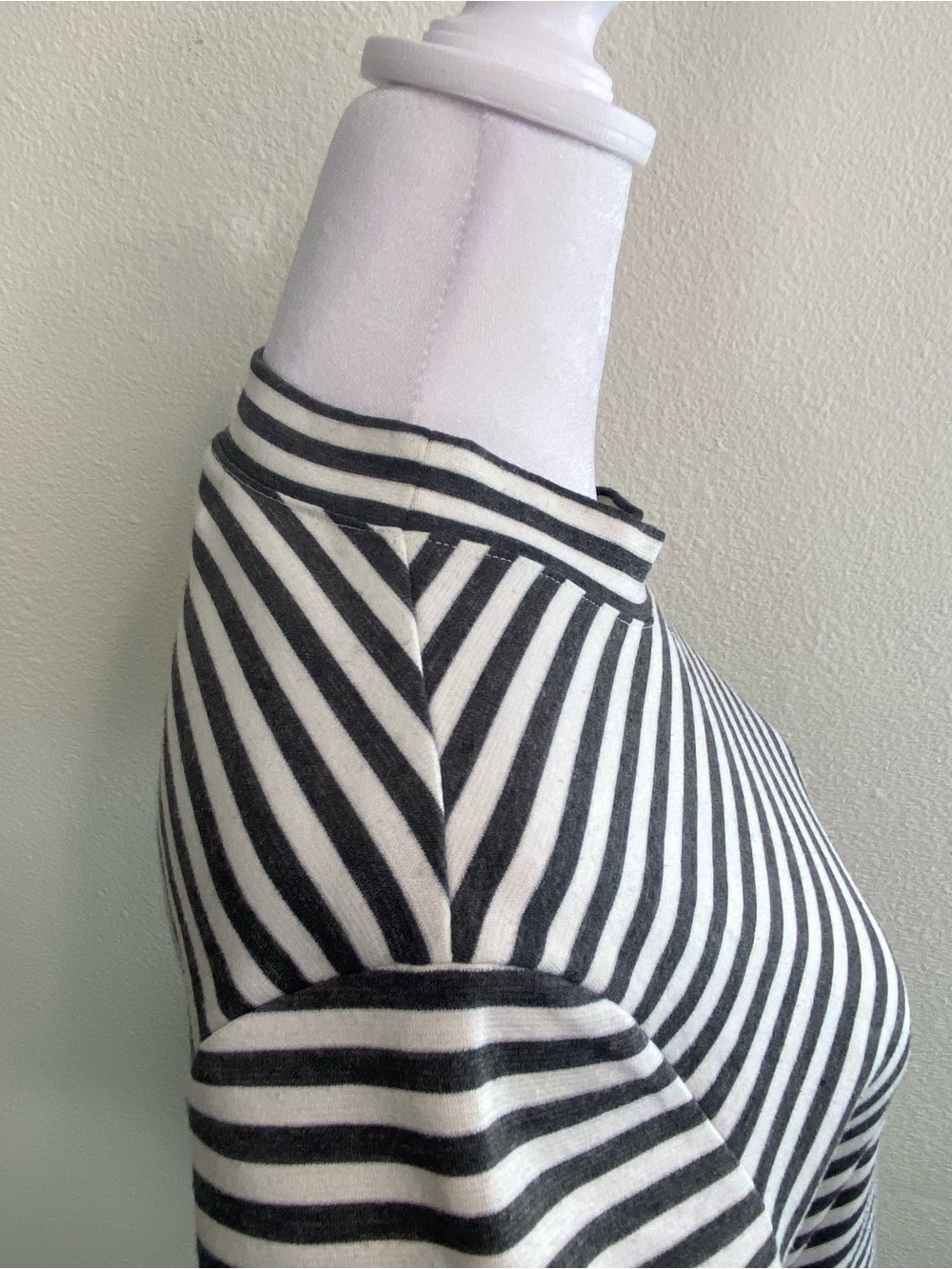 Free People FP Beach A-Line Dress M Mock Neck White Gray Striped Coastal Preppy - Picture 5 of 11